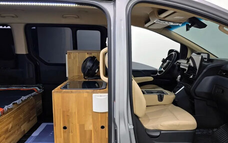 Hyundai Staria, 2022 год, 2 994 000 рублей, 5 фотография