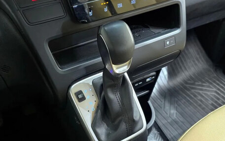 Hyundai Staria, 2022 год, 2 994 000 рублей, 12 фотография