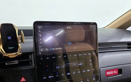 Hyundai Staria, 2022 год, 2 994 000 рублей, 17 фотография