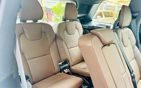 Volvo XC90 II рестайлинг, 2022 год, 3 688 000 рублей, 13 фотография