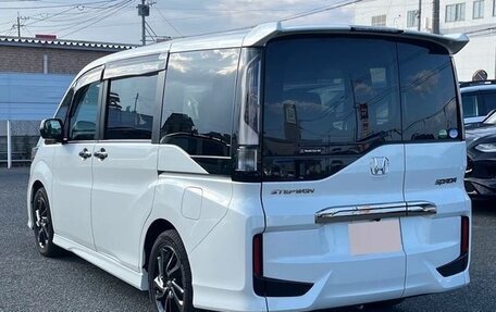Honda Stepwgn IV, 2021 год, 2 224 000 рублей, 3 фотография