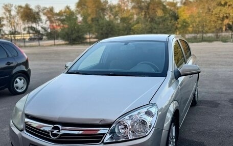 Opel Astra H, 2008 год, 600 000 рублей, 1 фотография