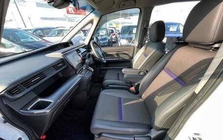 Honda Stepwgn IV, 2021 год, 2 224 000 рублей, 10 фотография