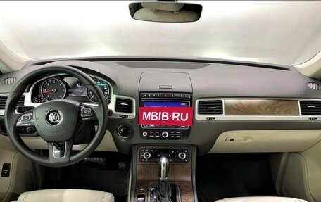 Volkswagen Touareg III, 2017 год, 3 450 000 рублей, 13 фотография