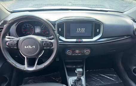 KIA Stonic, 2021 год, 1 123 888 рублей, 8 фотография