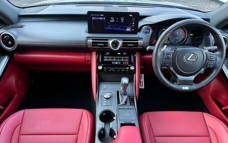 Lexus IS III, 2021 год, 2 850 000 рублей, 39 фотография