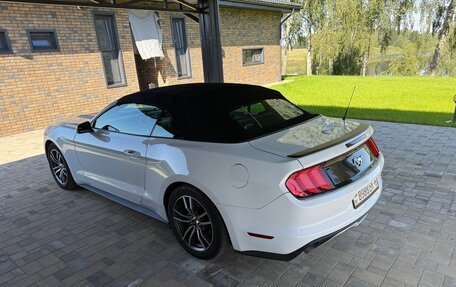Ford Mustang VI рестайлинг, 2016 год, 2 650 000 рублей, 8 фотография