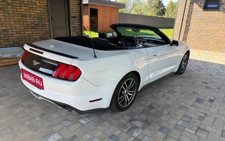 Ford Mustang VI рестайлинг, 2016 год, 2 650 000 рублей, 9 фотография