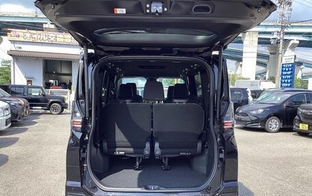 Toyota Voxy, 2022 год, 2 745 069 рублей, 7 фотография