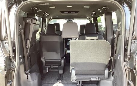 Toyota Voxy, 2022 год, 2 745 069 рублей, 11 фотография