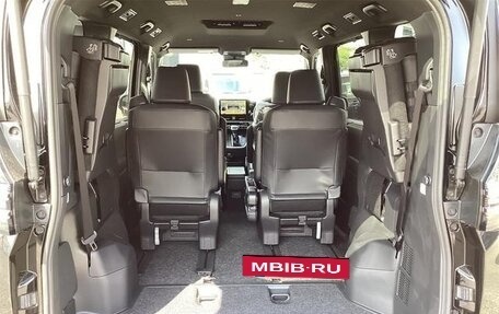 Toyota Voxy, 2022 год, 2 745 069 рублей, 12 фотография