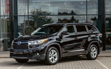 Toyota Highlander III, 2016 год, 3 095 000 рублей, 1 фотография