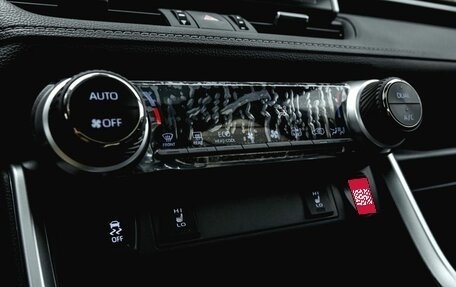 Toyota RAV4, 2025 год, 4 400 000 рублей, 25 фотография