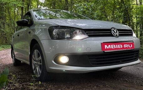Volkswagen Polo VI (EU Market), 2014 год, 860 000 рублей, 1 фотография