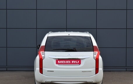 Mitsubishi Pajero Sport III рестайлинг, 2018 год, 2 750 000 рублей, 5 фотография