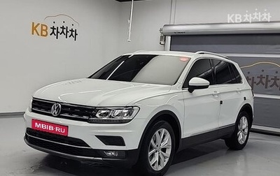 Volkswagen Tiguan II, 2020 год, 2 380 000 рублей, 1 фотография