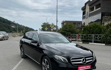 Mercedes-Benz E-Класс, 2017 год, 2 590 000 рублей, 1 фотография