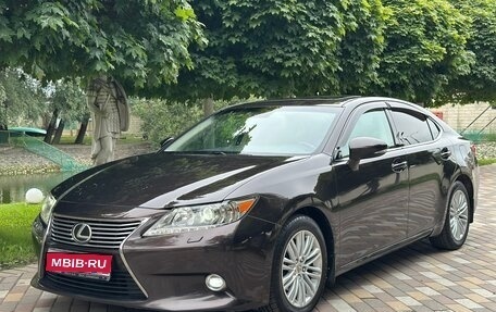 Lexus ES VII, 2014 год, 2 050 000 рублей, 1 фотография