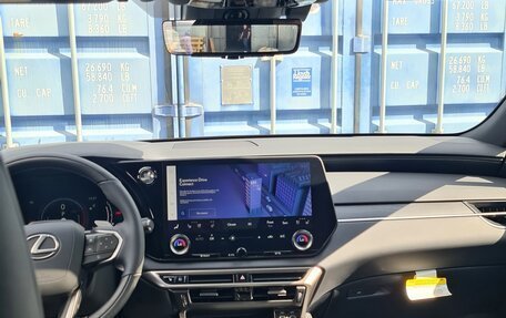 Lexus RX IV рестайлинг, 2023 год, 10 490 000 рублей, 16 фотография