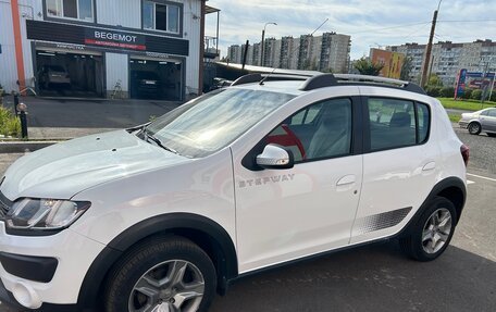 Renault Sandero II рестайлинг, 2018 год, 870 000 рублей, 1 фотография