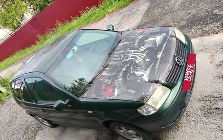 Volkswagen Polo III рестайлинг, 2000 год, 300 000 рублей, 1 фотография