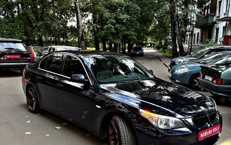 BMW 5 серия, 2004 год, 1 490 000 рублей, 1 фотография