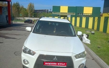 Mitsubishi Outlander III рестайлинг 3, 2011 год, 1 200 000 рублей, 1 фотография