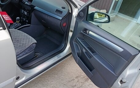 Opel Astra H, 2008 год, 600 000 рублей, 13 фотография