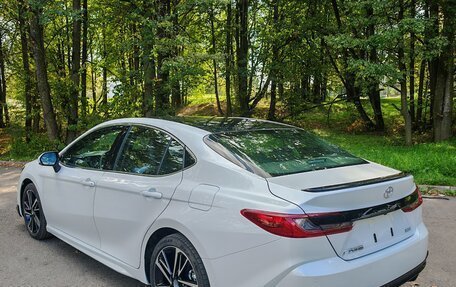 Toyota Camry, 2024 год, 3 850 000 рублей, 5 фотография
