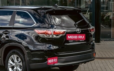 Toyota Highlander III, 2016 год, 3 095 000 рублей, 10 фотография