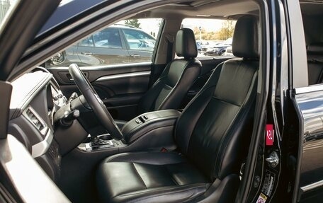 Toyota Highlander III, 2016 год, 3 095 000 рублей, 11 фотография