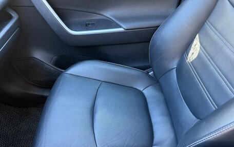 Toyota RAV4, 2019 год, 2 600 000 рублей, 12 фотография