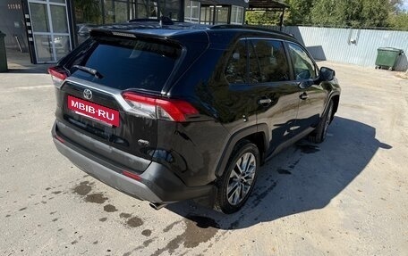 Toyota RAV4, 2019 год, 2 600 000 рублей, 5 фотография