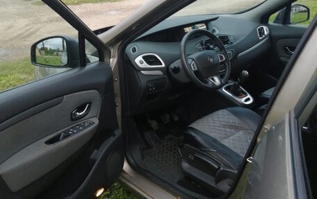 Renault Scenic III, 2011 год, 900 000 рублей, 6 фотография