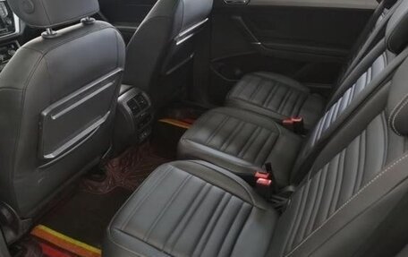 Volkswagen Touran III, 2021 год, 1 693 000 рублей, 10 фотография