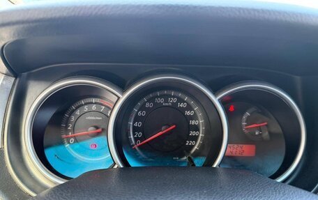 Nissan Tiida, 2010 год, 850 000 рублей, 4 фотография