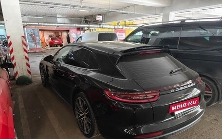 Porsche Panamera II рестайлинг, 2017 год, 8 999 999 рублей, 4 фотография