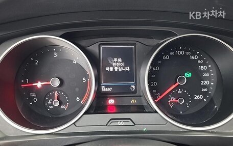 Volkswagen Tiguan II, 2020 год, 2 380 000 рублей, 5 фотография