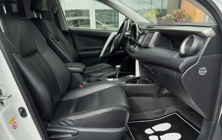 Toyota RAV4, 2012 год, 1 898 000 рублей, 12 фотография