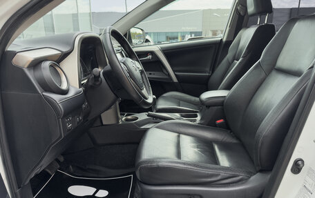 Toyota RAV4, 2012 год, 1 898 000 рублей, 18 фотография