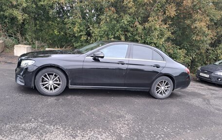 Mercedes-Benz E-Класс, 2018 год, 2 000 000 рублей, 4 фотография