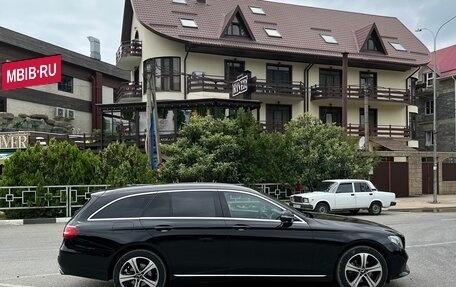 Mercedes-Benz E-Класс, 2017 год, 2 590 000 рублей, 2 фотография