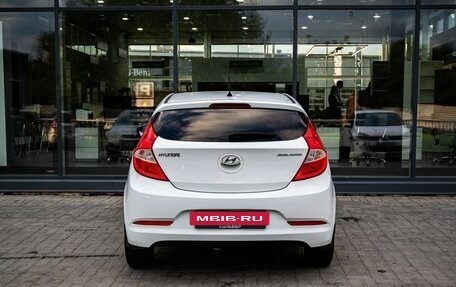 Hyundai Solaris II рестайлинг, 2015 год, 650 000 рублей, 4 фотография