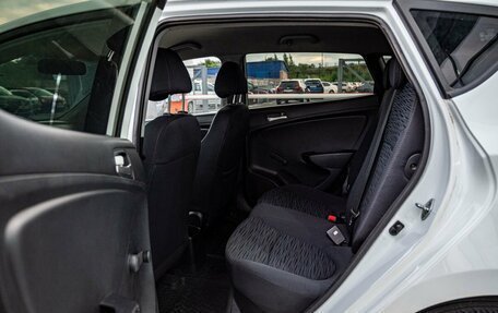 Hyundai Solaris II рестайлинг, 2015 год, 650 000 рублей, 14 фотография