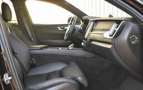 Volvo XC60 II, 2021 год, 4 099 999 рублей, 24 фотография