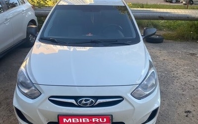 Hyundai Solaris II рестайлинг, 2013 год, 750 000 рублей, 1 фотография