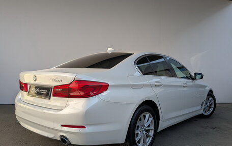 BMW 5 серия, 2020 год, 3 300 000 рублей, 2 фотография