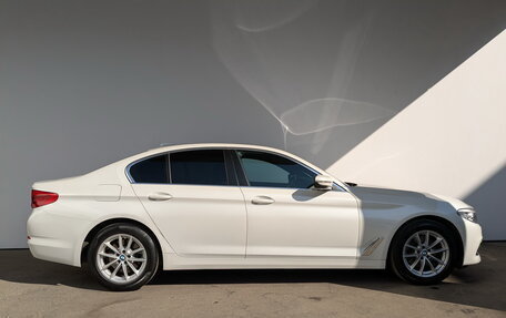 BMW 5 серия, 2020 год, 3 300 000 рублей, 29 фотография
