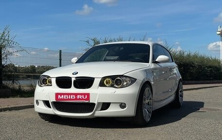BMW 1 серия, 2008 год, 2 130 000 рублей, 1 фотография