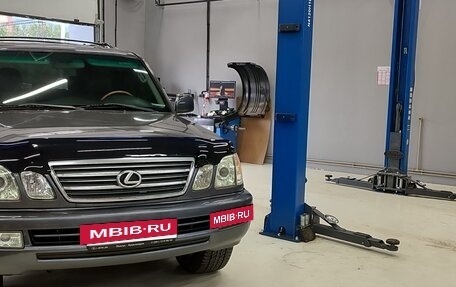 Lexus LX II, 2004 год, 2 470 000 рублей, 12 фотография
